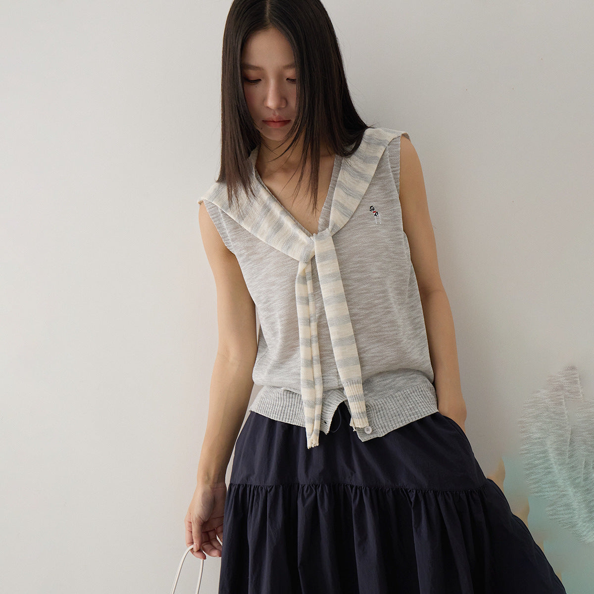 【G-3072】韓系條紋披肩＋刺繡針織馬甲背心 兩件套裝