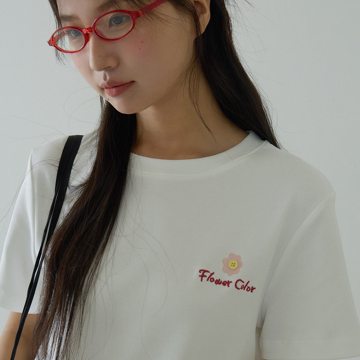 【G-3099】小花刺繡正肩款短袖T恤